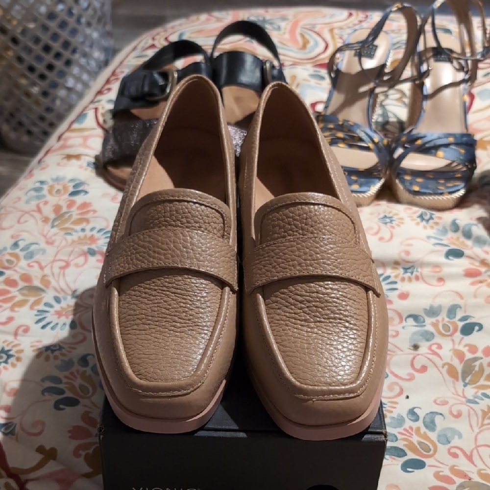 Vionic Loafers, Brand New, Nude, 8W